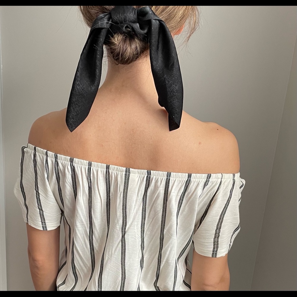 Off the shoulders top